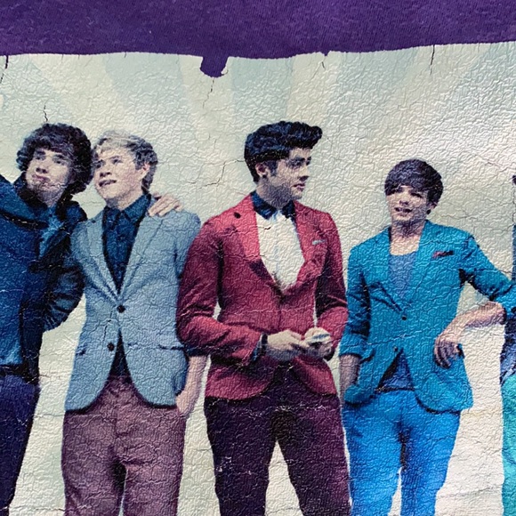 Purple one direction shirt. - Picture 3 of 4